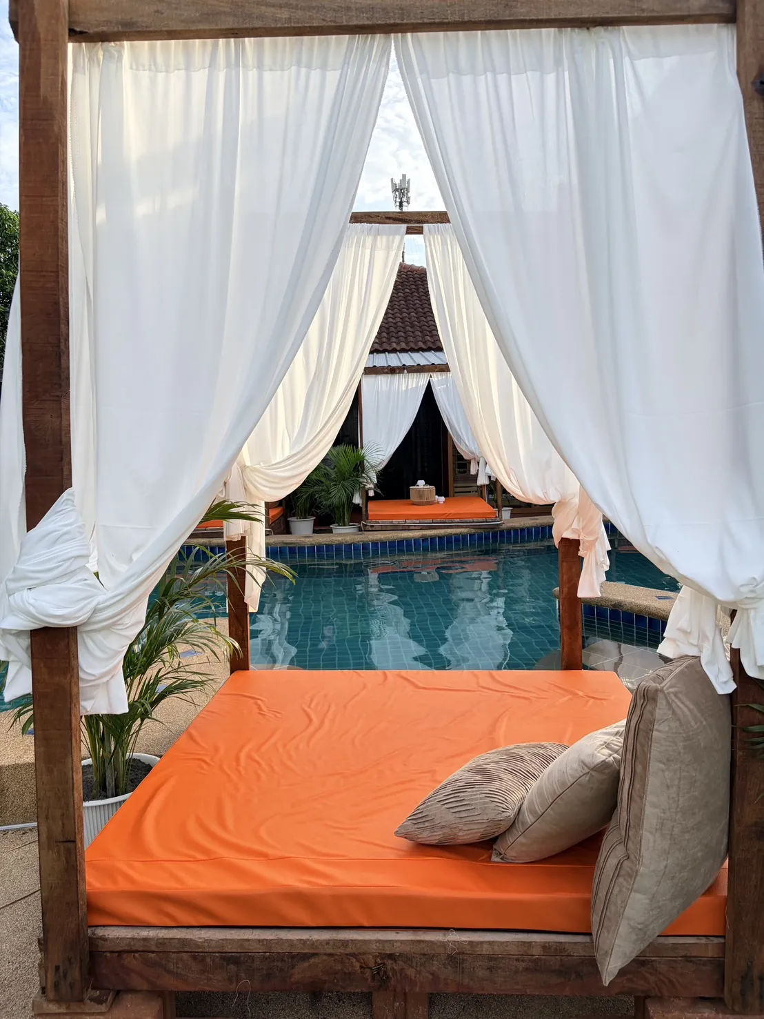 Curtained daybed at Dewata Wellness Sauna Pattaya